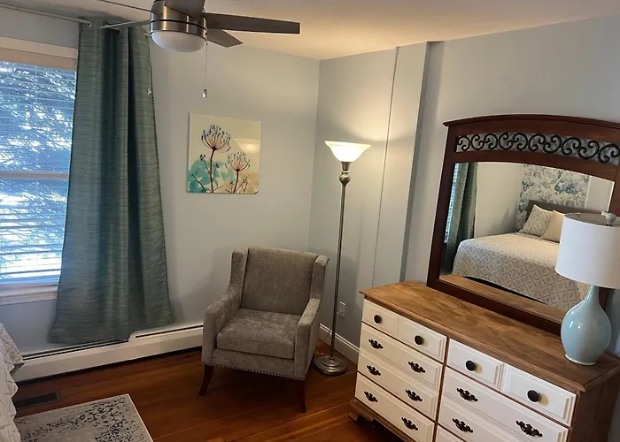 Family Hotel: Haven By The Sea B&B