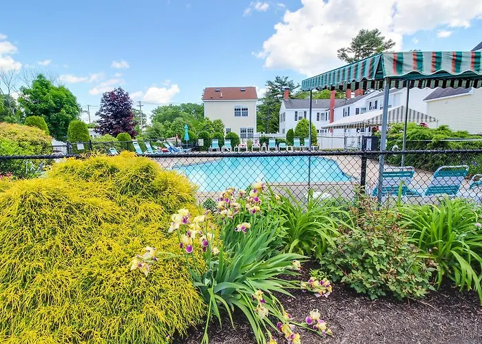 Vacation rental: The Holiday House Condominiums