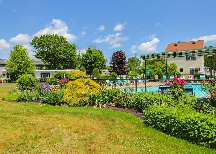 Vacation rental: The Holiday House Condominiums
